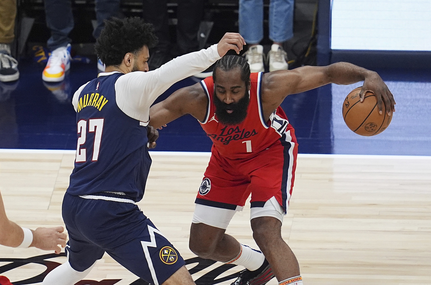 热火鏖战天津队,约基奇带队取胜的简单介绍 热火鏖战天津队,约基奇带队取胜的简单介绍