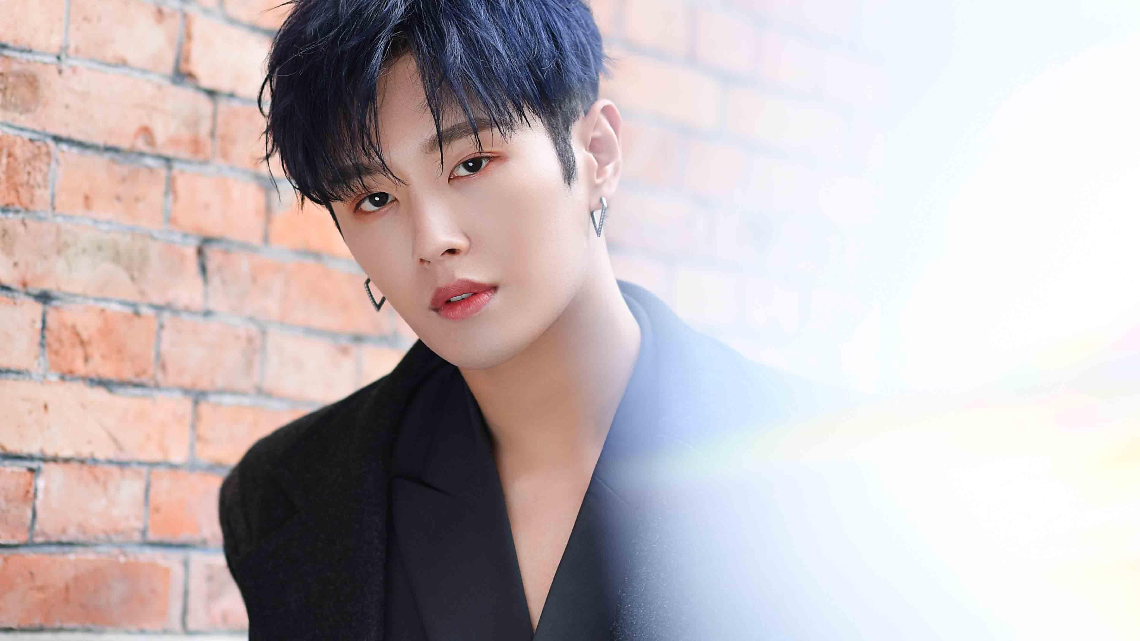 双重绿茵，预言与引擎